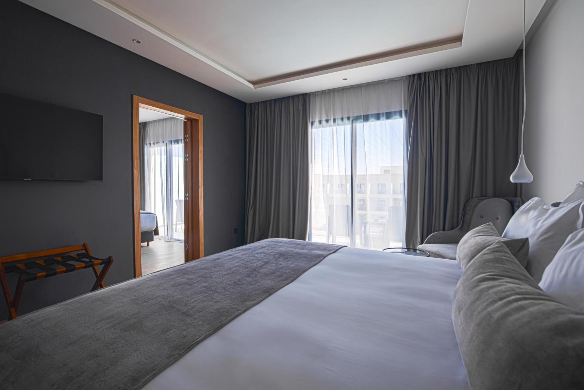 Dominium Palace อกาดีร์ ภายนอก รูปภาพ A bedroom in the hotel