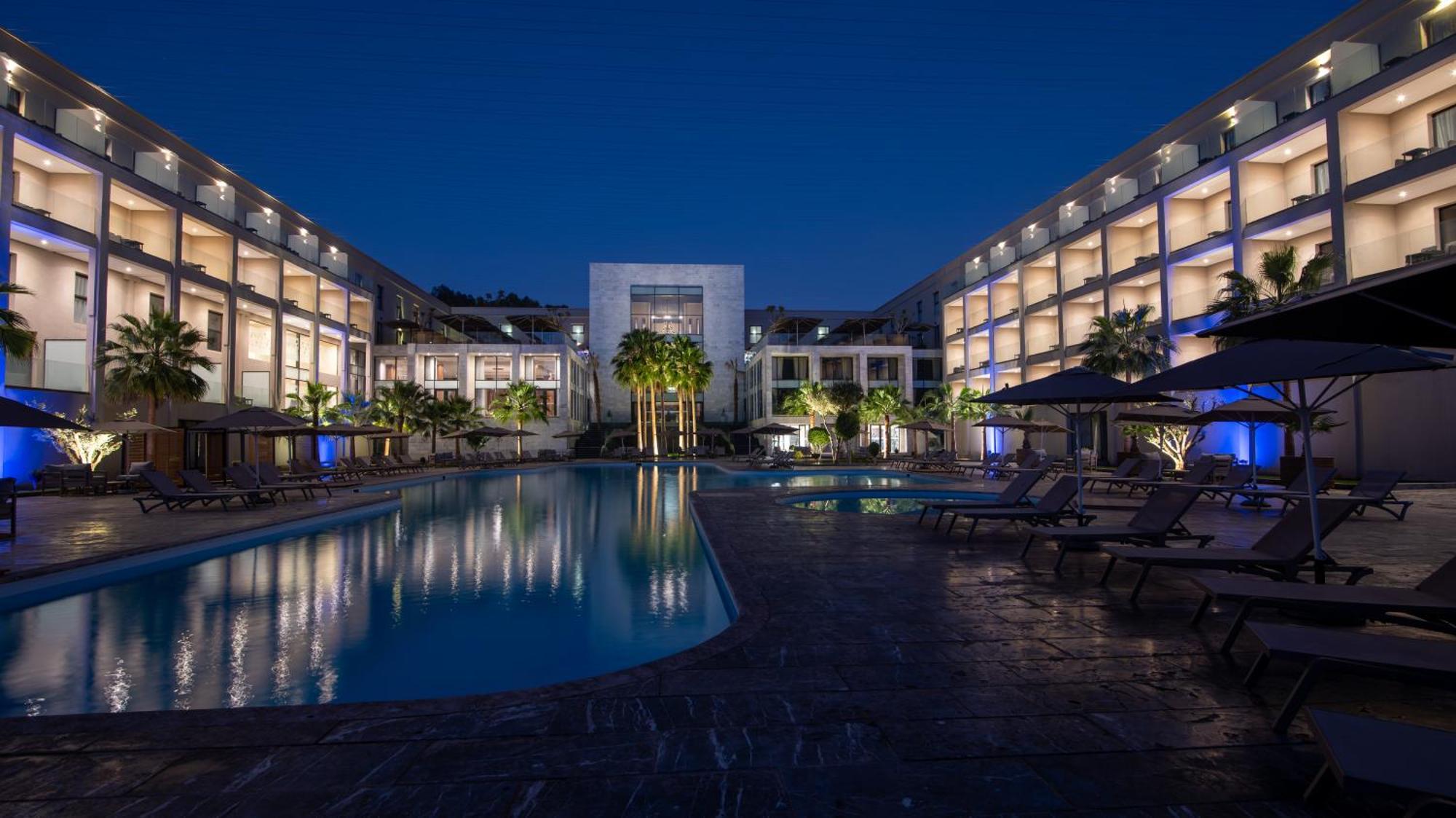 Dominium Palace อกาดีร์ ภายนอก รูปภาพ The hotel at night