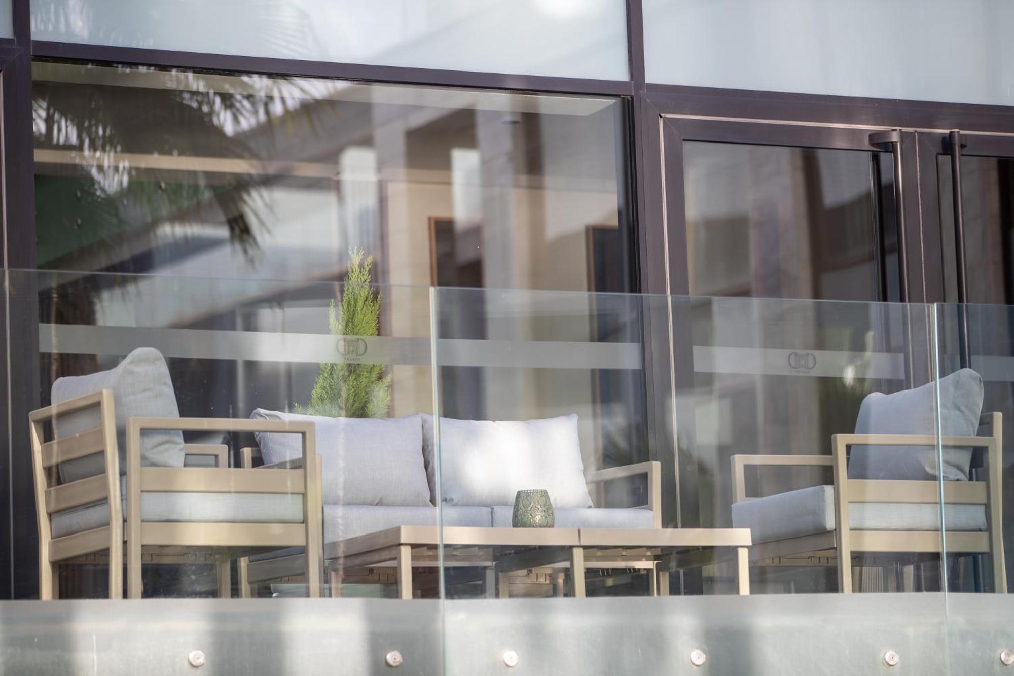 Dominium Palace อกาดีร์ ภายนอก รูปภาพ The balcony of the hotel