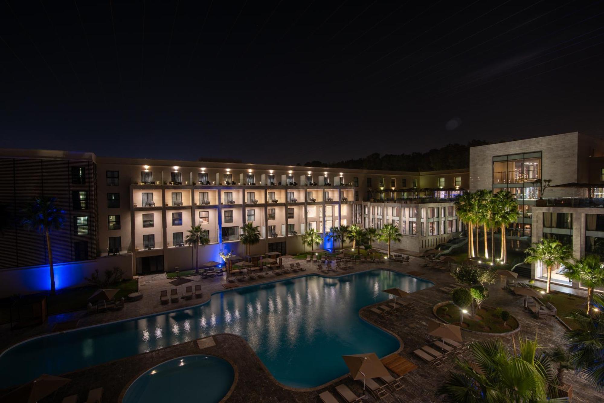 Dominium Palace อกาดีร์ ภายนอก รูปภาพ The hotel at night